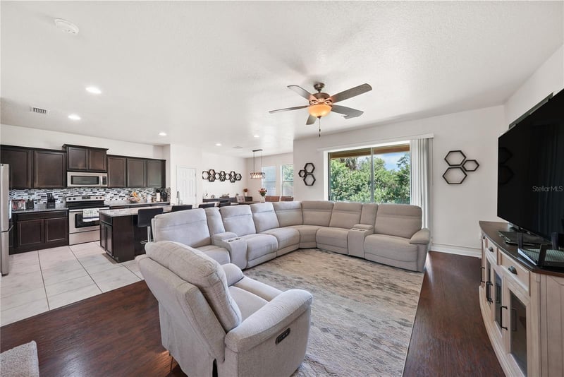8415 Loblolly Pine Ct, Riverview, FL 33578