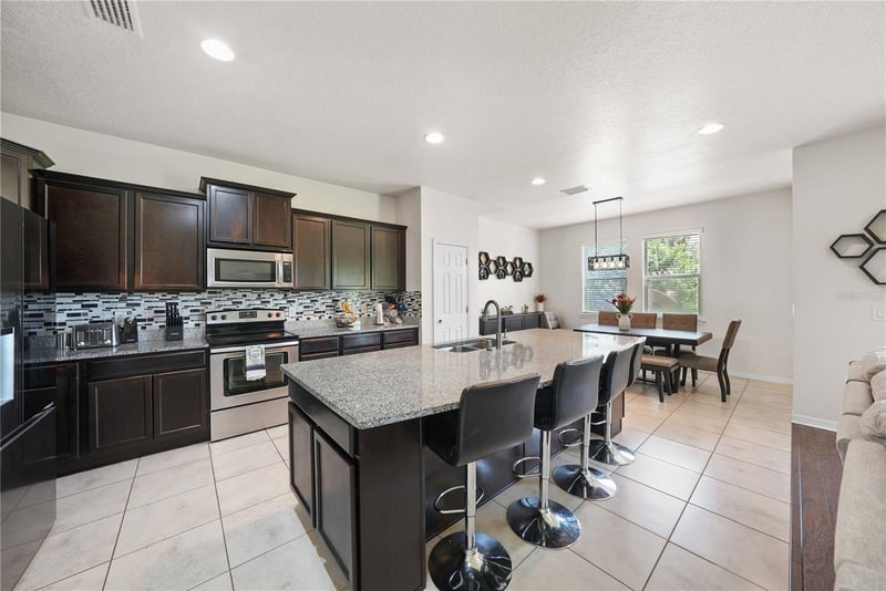 8415 Loblolly Pine Ct, Riverview, FL 33578
