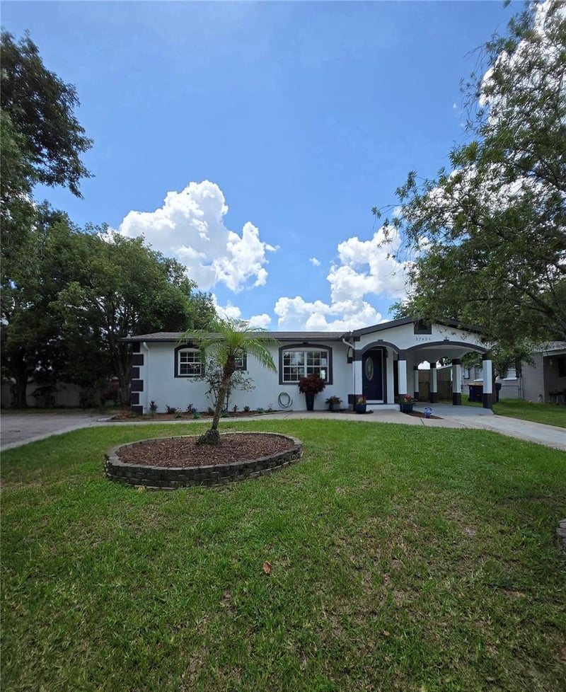 37406 Vista Dr, Dade City, FL 33523