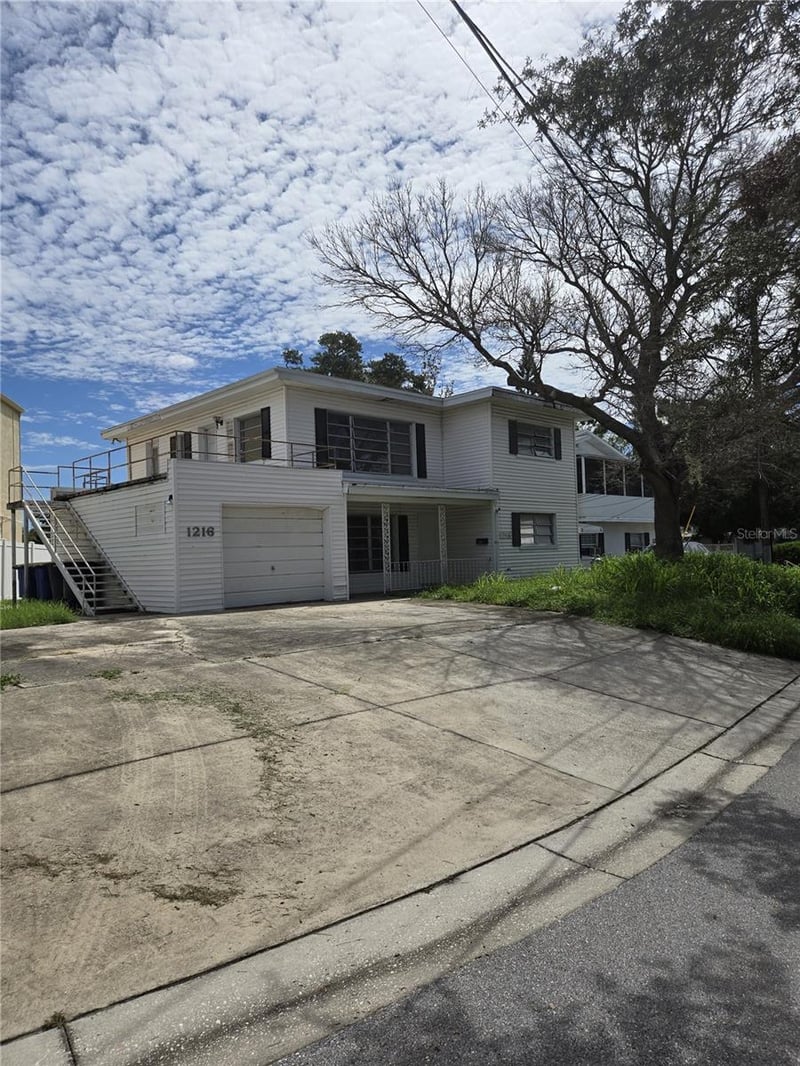 1216 Franklin Cir, Clearwater, FL 33756