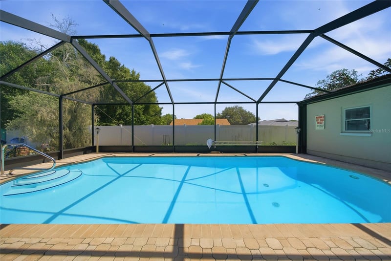 1403 Garden Ave, Tarpon Springs, FL 34689
