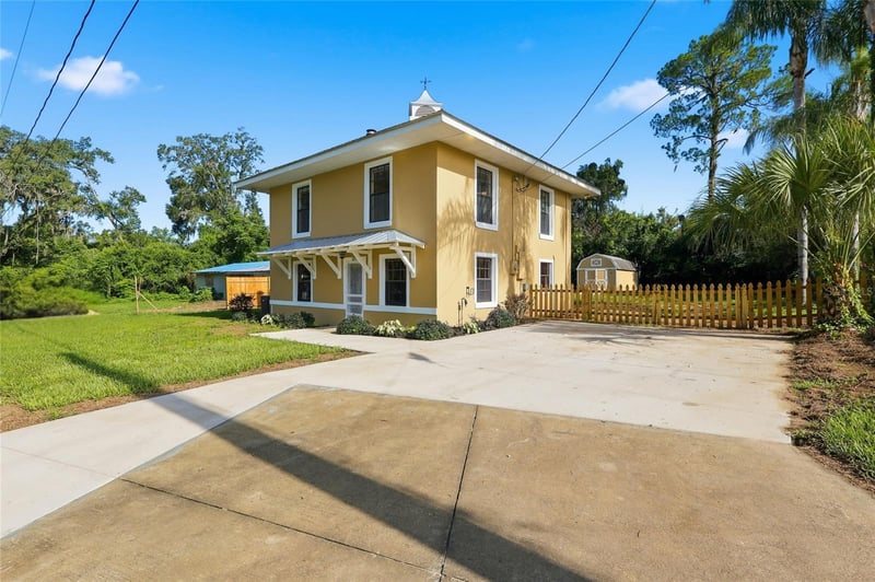 37715 Dixie Ave, Dade City, FL 33525