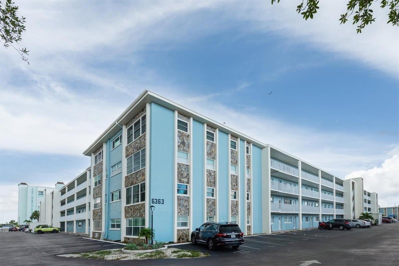 6363 Gulf Winds Dr #233, St Petersburg, FL 33706