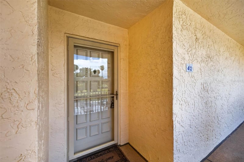 5541 Puerta Del Sol Blvd #412, St Petersburg, FL 33715
