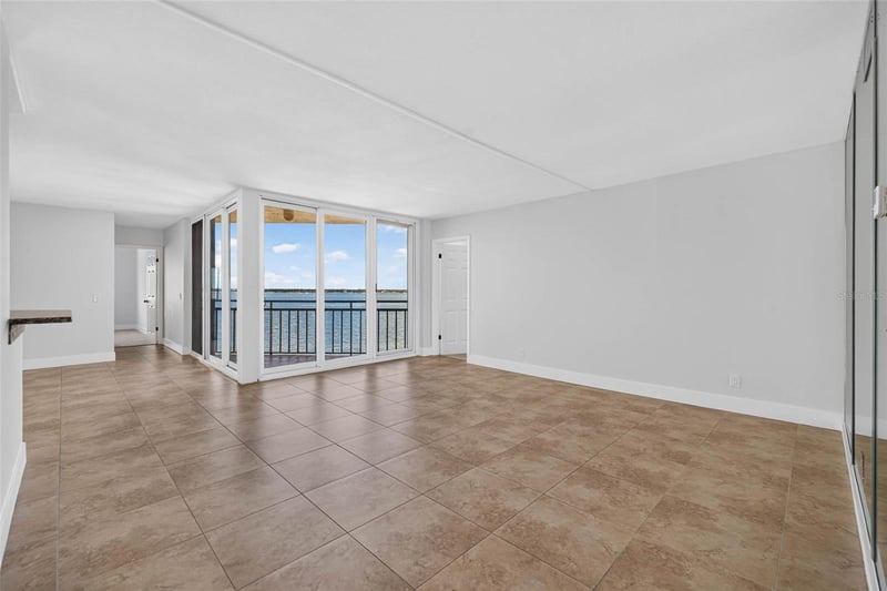 5541 Puerta Del Sol Blvd #412, St Petersburg, FL 33715