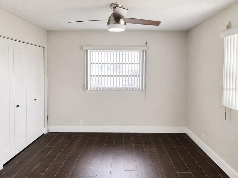 1847 Shore Dr #101, St Petersburg, FL 33707