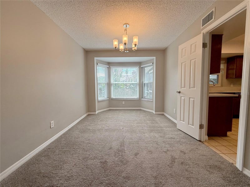 2609 Crestfield Dr, Valrico, FL 33596
