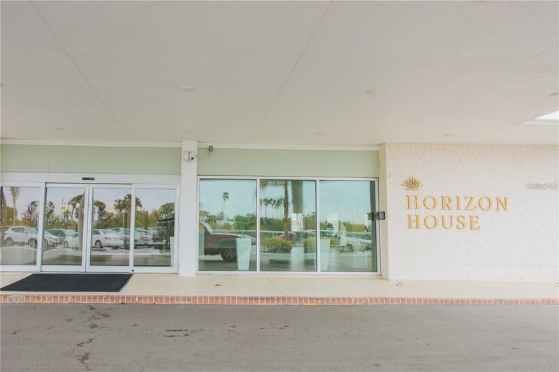 31 Island Way #703, Clearwater Beach, FL 33767