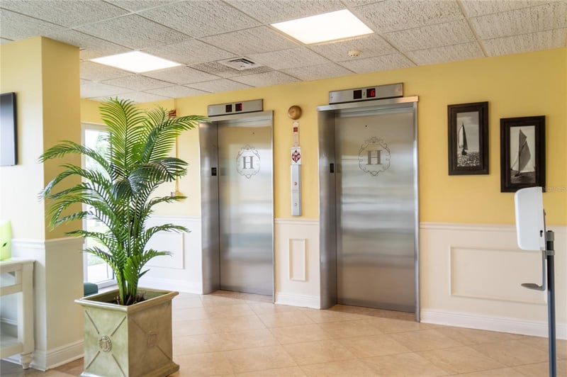 31 Island Way #703, Clearwater Beach, FL 33767