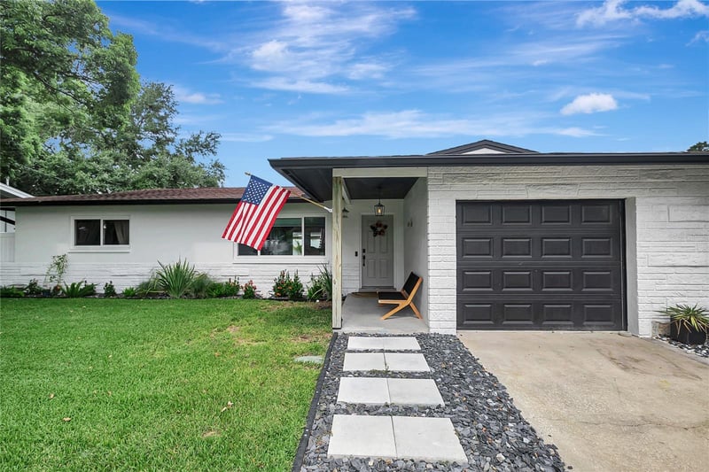 510 Hillcrest Dr, Largo, FL 33771