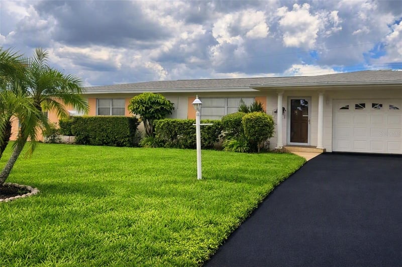 11450 80th Ave, Seminole, FL 33772