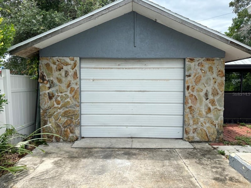 1169 Kingsley St, Clearwater, FL 33756
