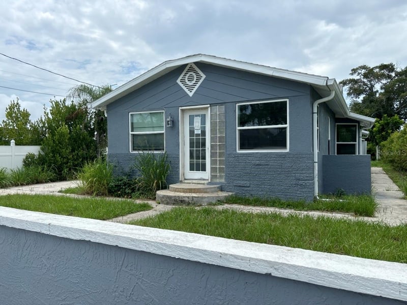 1169 Kingsley St, Clearwater, FL 33756