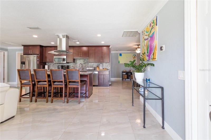 2198 Oak Grove Dr, Clearwater, FL 33764