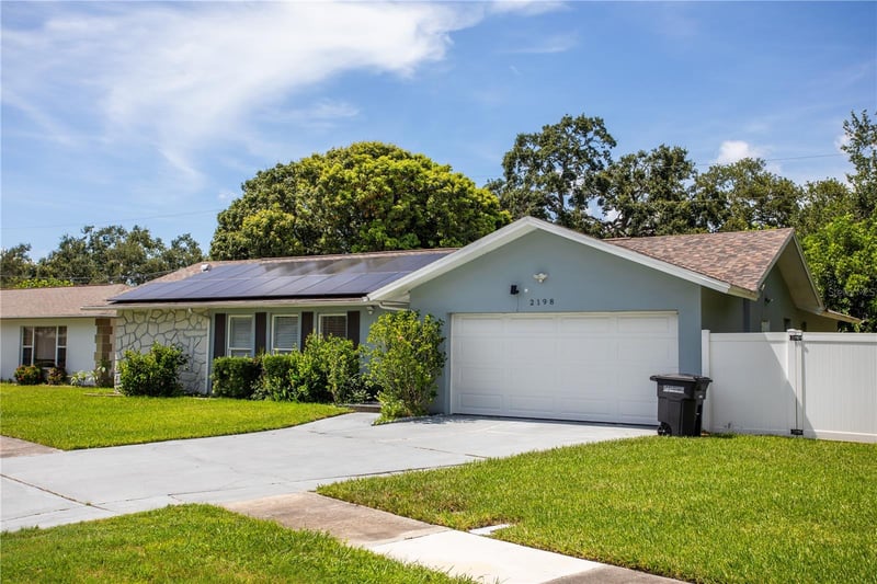 2198 Oak Grove Dr, Clearwater, FL 33764