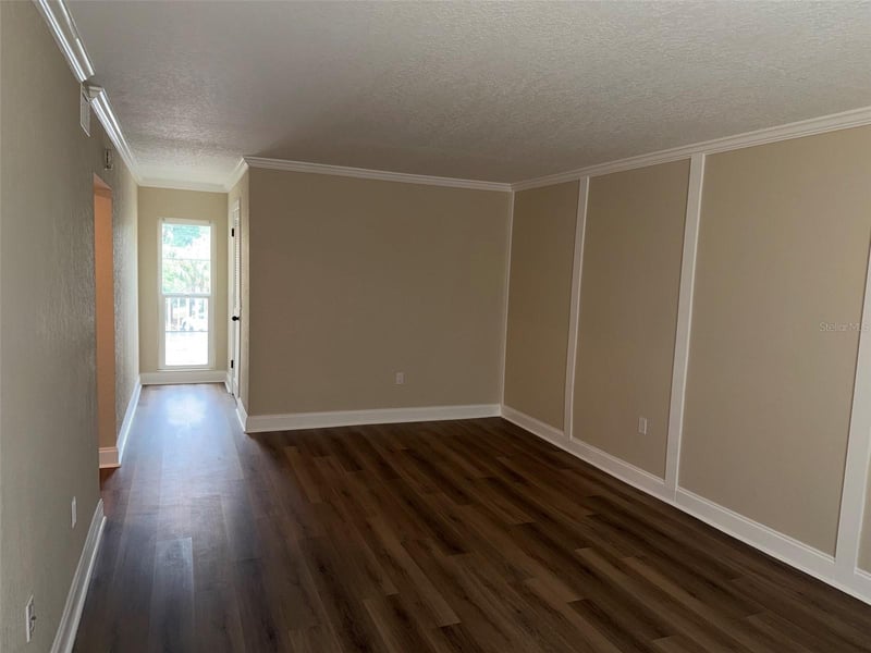 225 Country Club Dr #E346, Largo, FL 33771