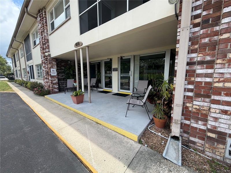 416 73rd Ave #205, St Petersburg, FL 33702