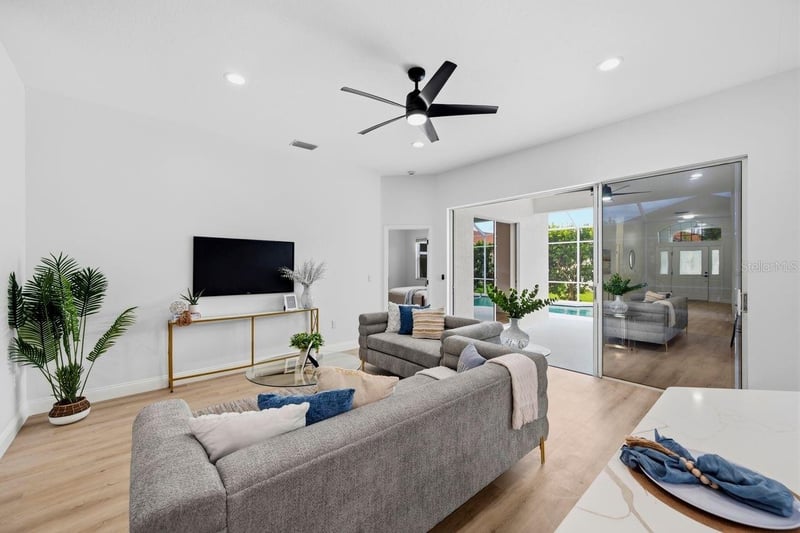 6011 Chaparral Ave, Sarasota, FL 34243