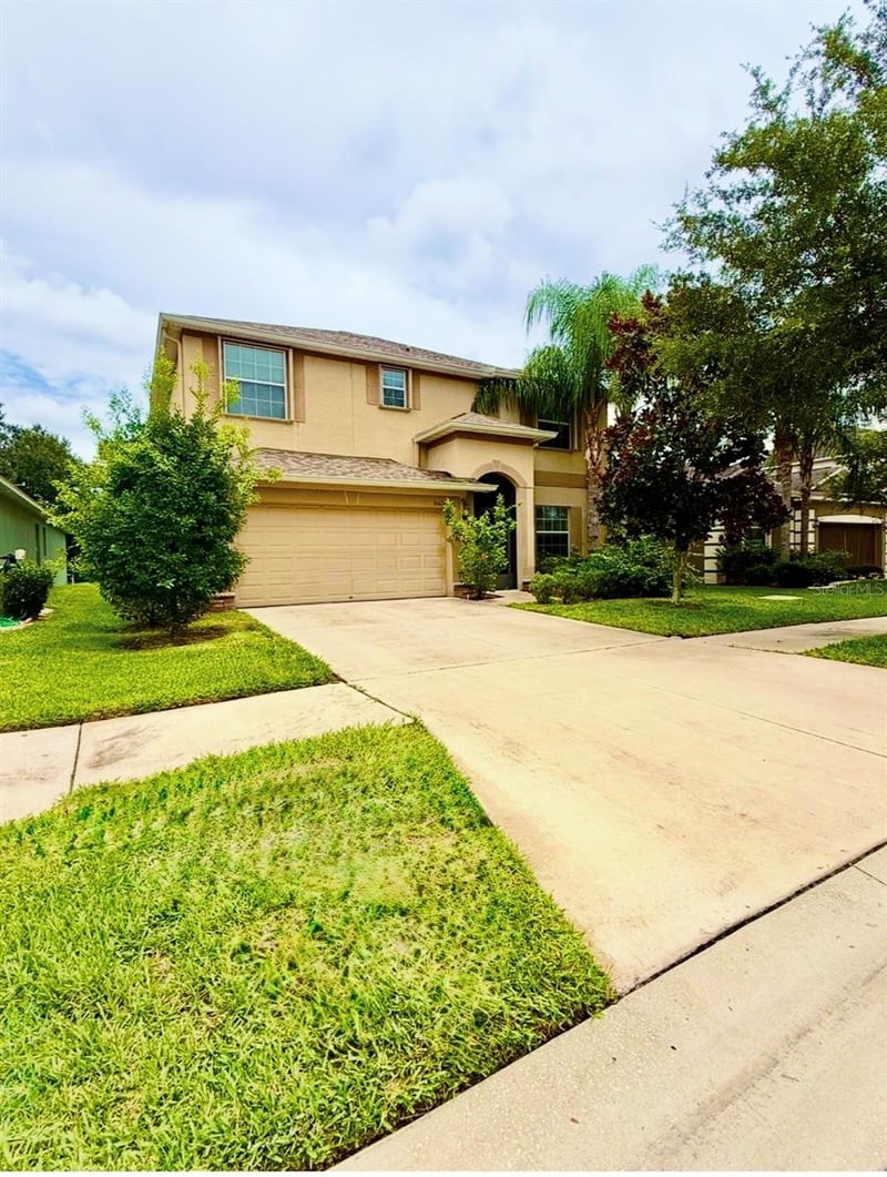 16613 Myrtle Sand Dr, Wimauma, FL 33598