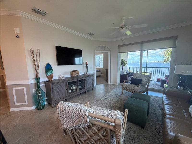 920 Tidewater Shores Loop #308, Bradenton, FL 34208
