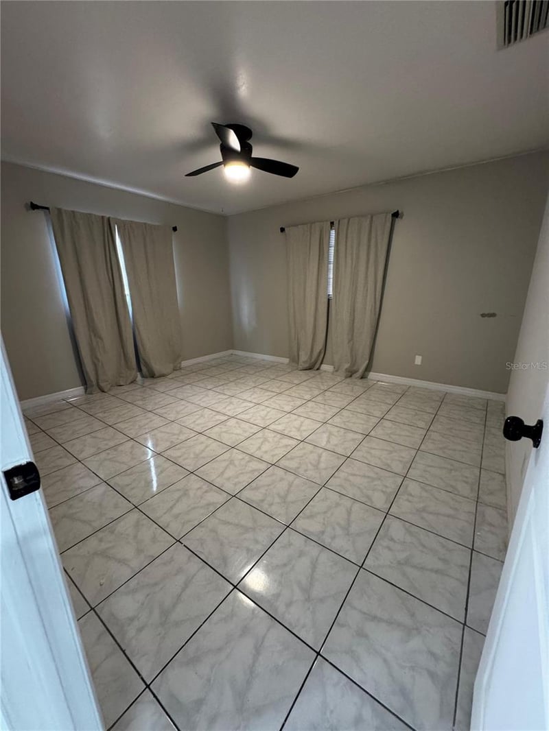 4202 Okara Rd, Tampa, FL 33617