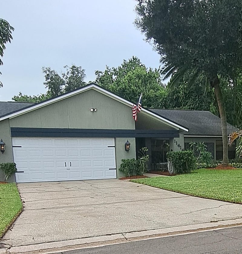11414 Country Oaks Dr, Tampa, FL 33618