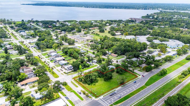 205 Chestnut St, Oldsmar, FL 34677