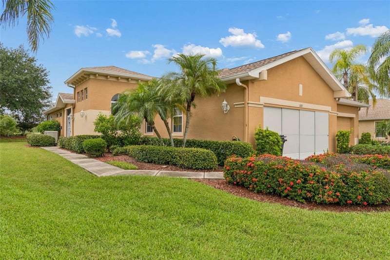 1105 Jameson Greens Dr #1105, Sun City Center, FL 33573
