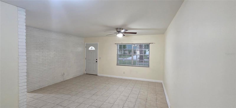 6717 Mornay Cir, Tampa, FL 33615
