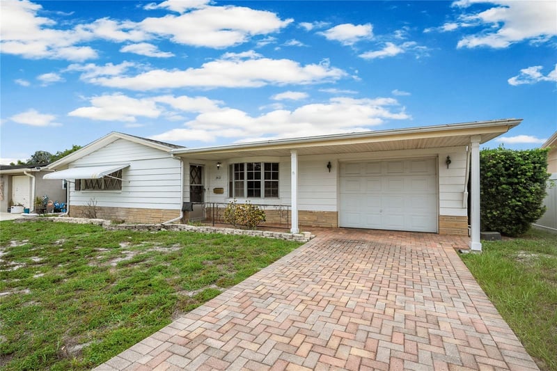 3410 Columbus Dr, Holiday, FL 34691