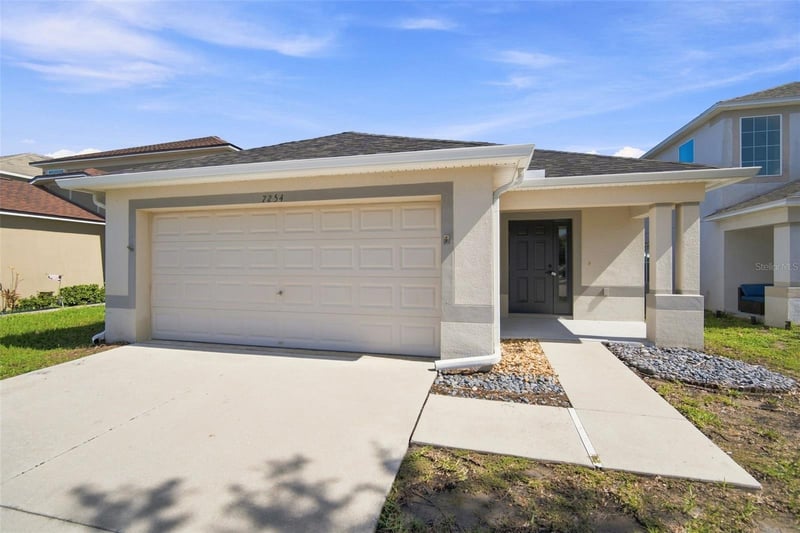 7254 Lumber Port Dr, Ruskin, FL 33573