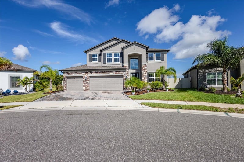 3195 King Fern Dr, Wimauma, FL 33598