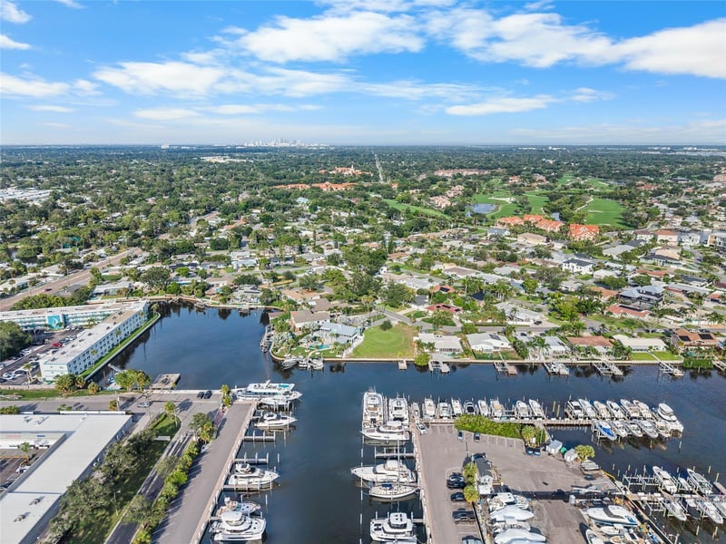 1301 Sea Gull Dr, St Petersburg, FL 33707