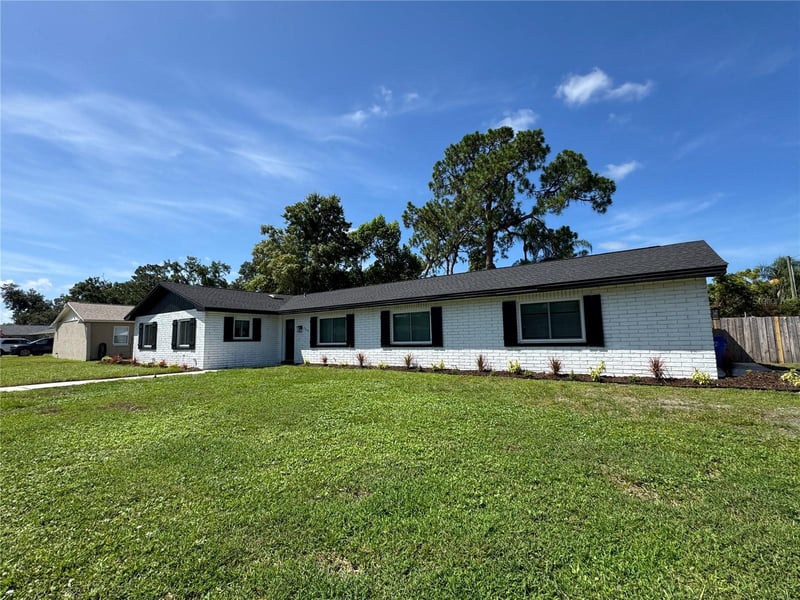264 Van Gogh Cir, Brandon, FL 33511