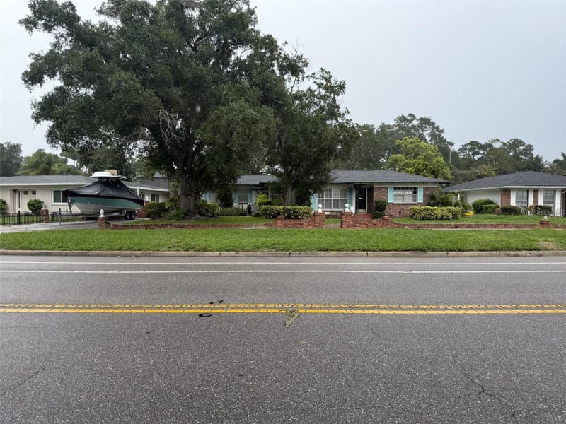 451 Davis Blvd, Tampa, FL 33606