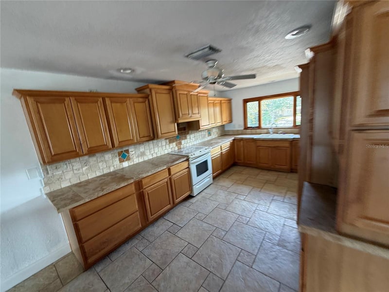 6111 Bayou Grande Blvd, St Petersburg, FL 33703