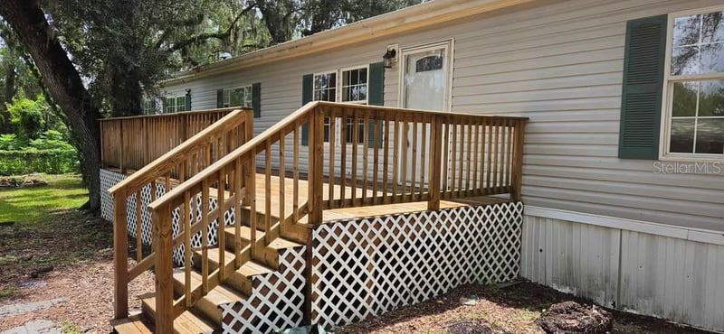 5301 Royal Oak Dr, Tampa, FL 33610