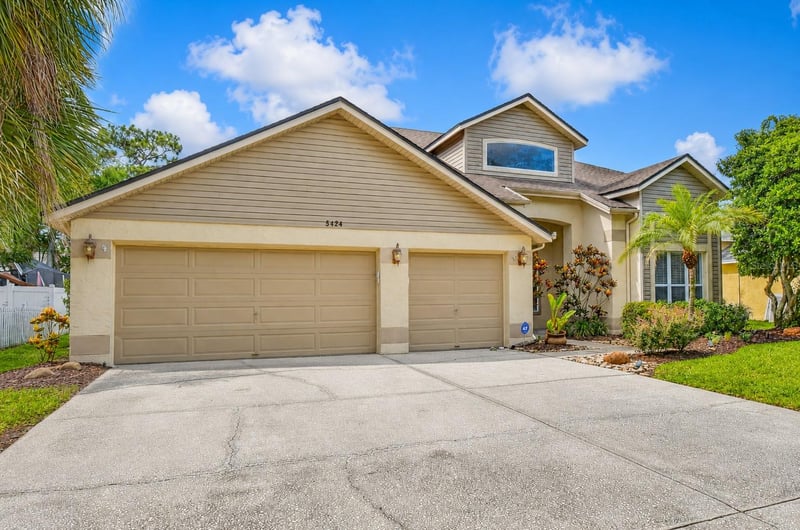 5424 Windbrush Dr, Tampa, FL 33625