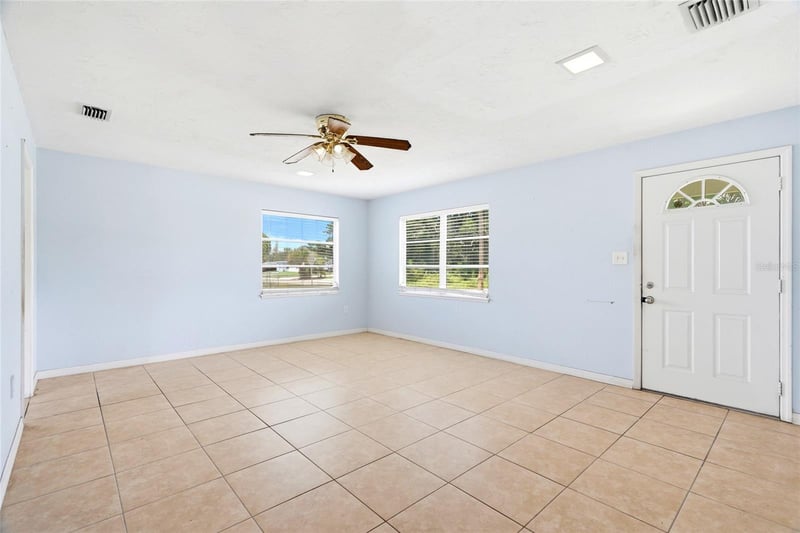 701 59th St, Gulfport, FL 33707
