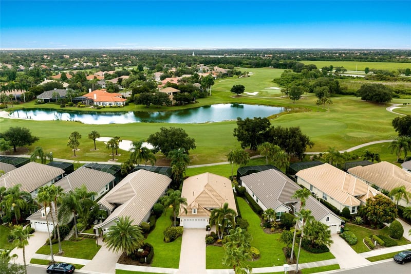 7147 Sandhills Pl, Bradenton, FL 34202