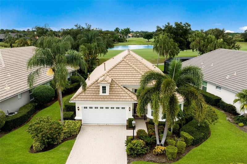 7147 Sandhills Pl, Bradenton, FL 34202