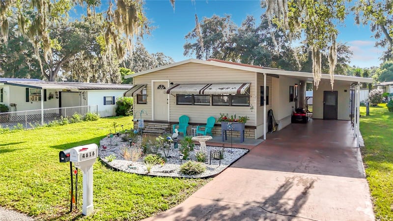 4616 Olive Dr, Zephyrhills, FL 33542