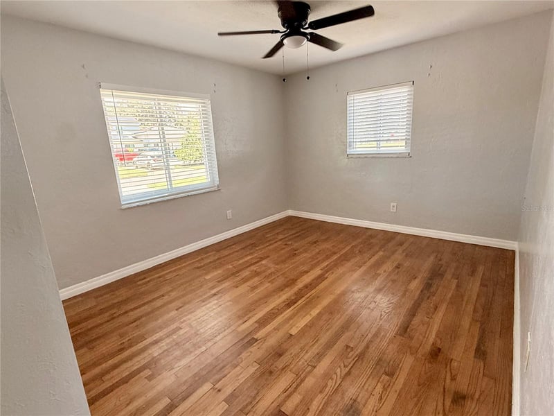 4320 Yardley Ave, St Petersburg, FL 33713
