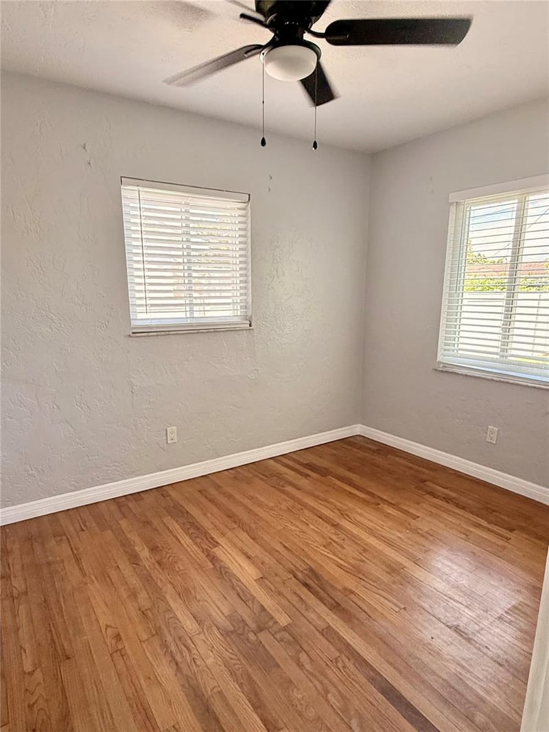 4320 Yardley Ave, St Petersburg, FL 33713