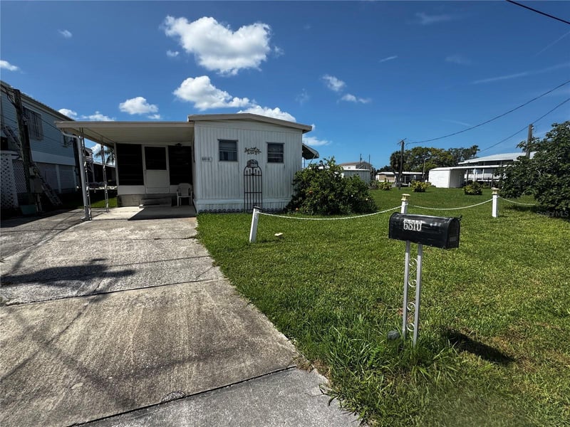 6810 Gull Ln, Hudson, FL 34667