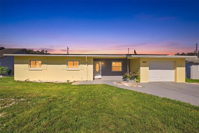 9810 54th St, Temple Terrace, FL 33617