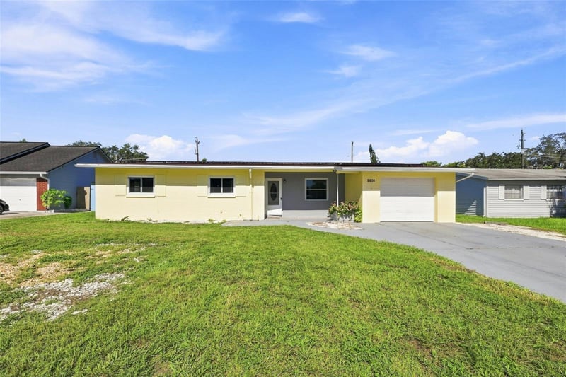 9810 54th St, Temple Terrace, FL 33617