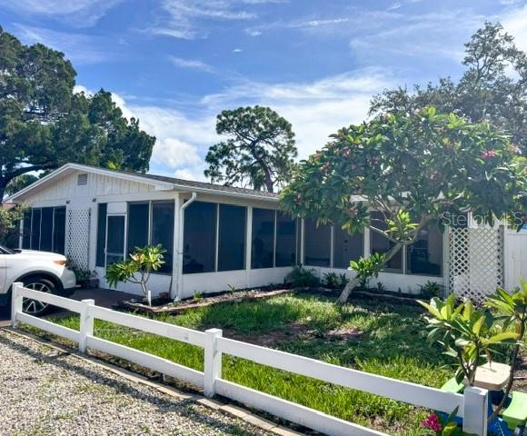 4805 21st St, Bradenton, FL 34207