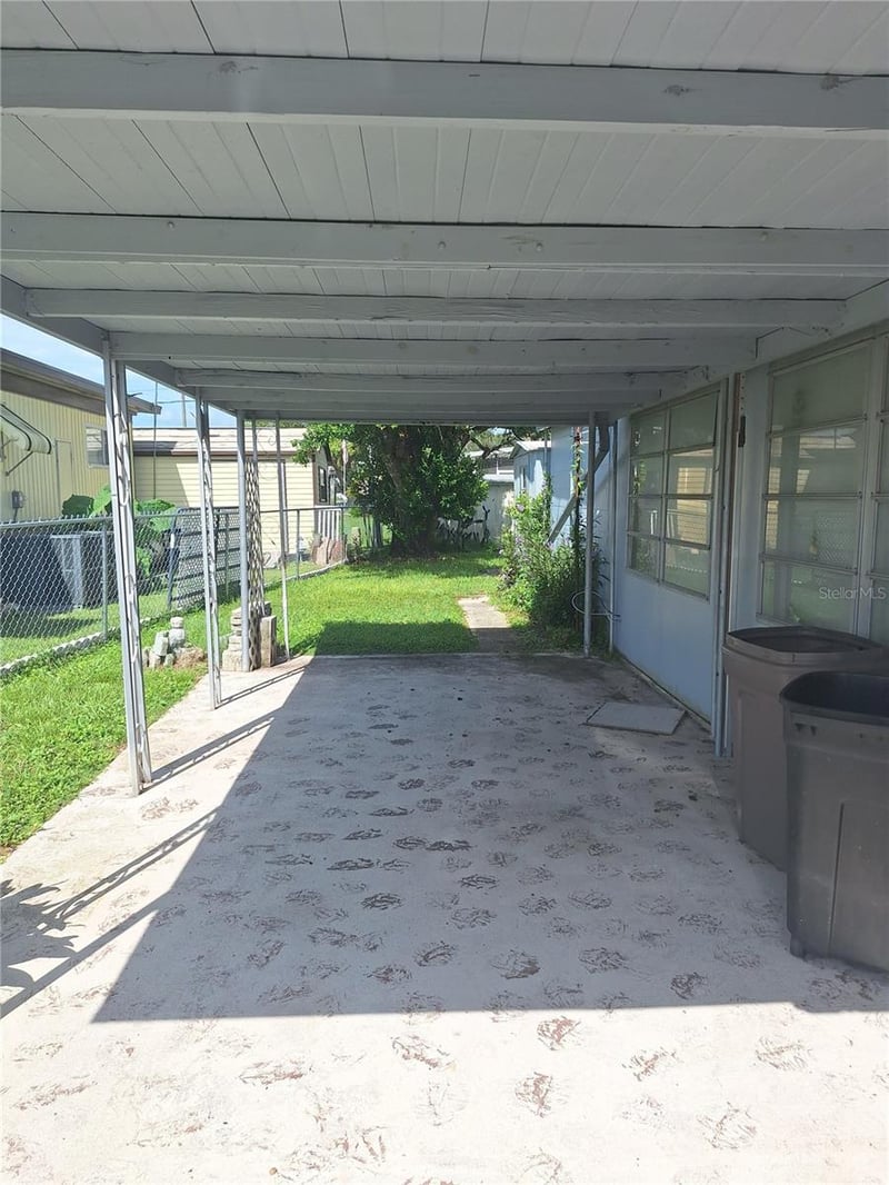 6349 New York St, Zephyrhills, FL 33542
