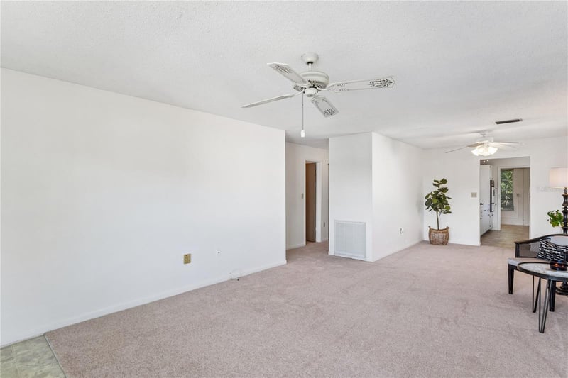 5530 80th St #C308, St Petersburg, FL 33709